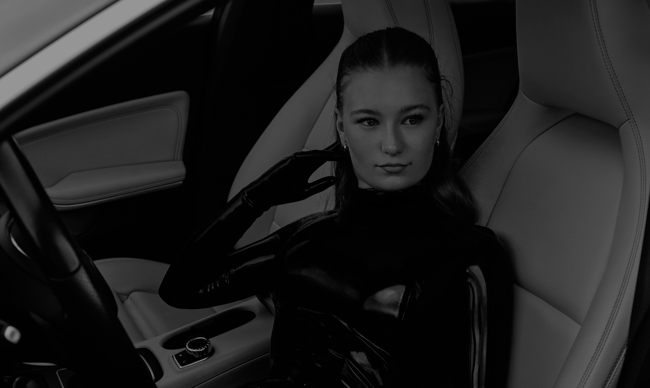 video_splash_mercedes